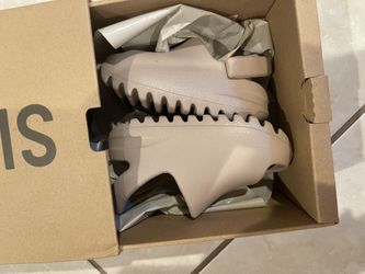 Yeezy slides Pure 6K