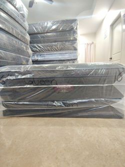 NUEVOS,  QUEEN SIZE BOX Y COLCHÓN BEAUTYREST 16.25" DE GRUESO