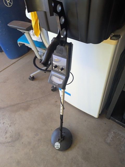 Bounty Hunter Gold Digger Metal Detector