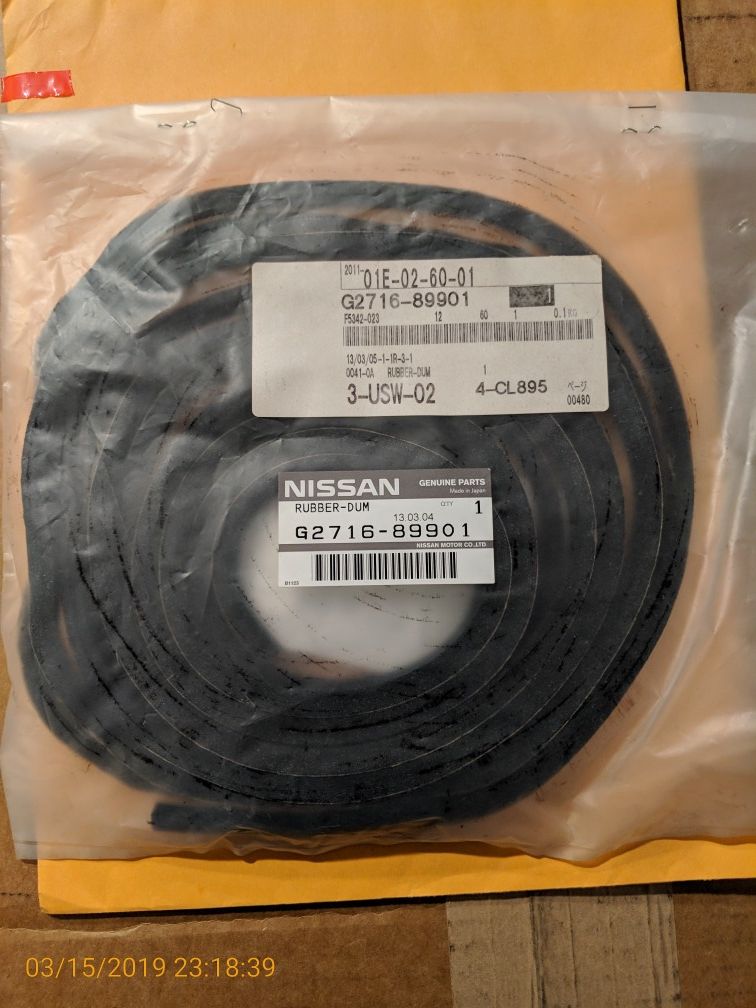 Nissan RUBBER DUM SEAL