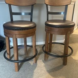 Counter Stools / Bar Stools / Chairs