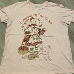 Strawberry Shortcake t-shirt size medium