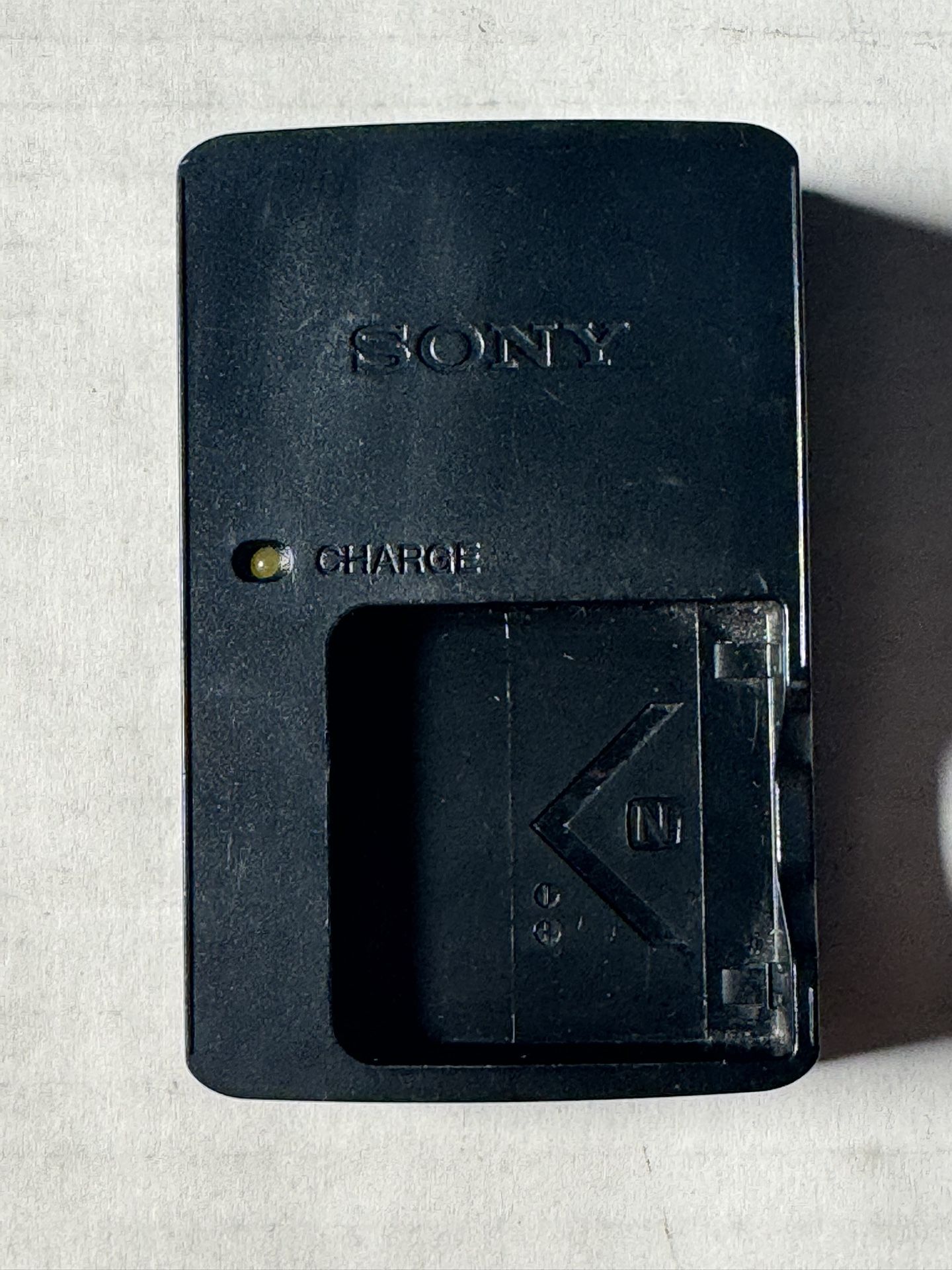 Pre Owned Good Sony Model # BC-CSNB Battery Wall Plug In Charger