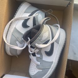 Baby Jordan shoes 