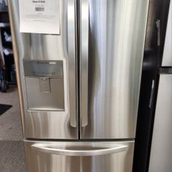 LG 22CF French Door Refrigerator with External Water Dispenser.  Smart Cooling System and Bottom Freezer Ice Maker 