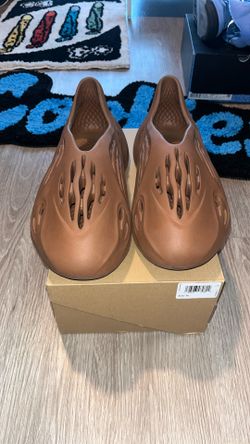 FOAMRUNNERS  “clay Red”