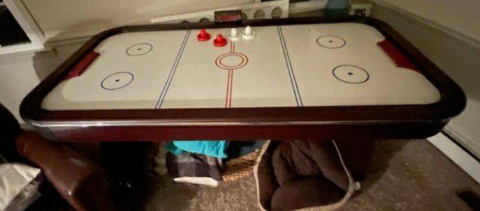 Air Hockey Table - 7 ft Table