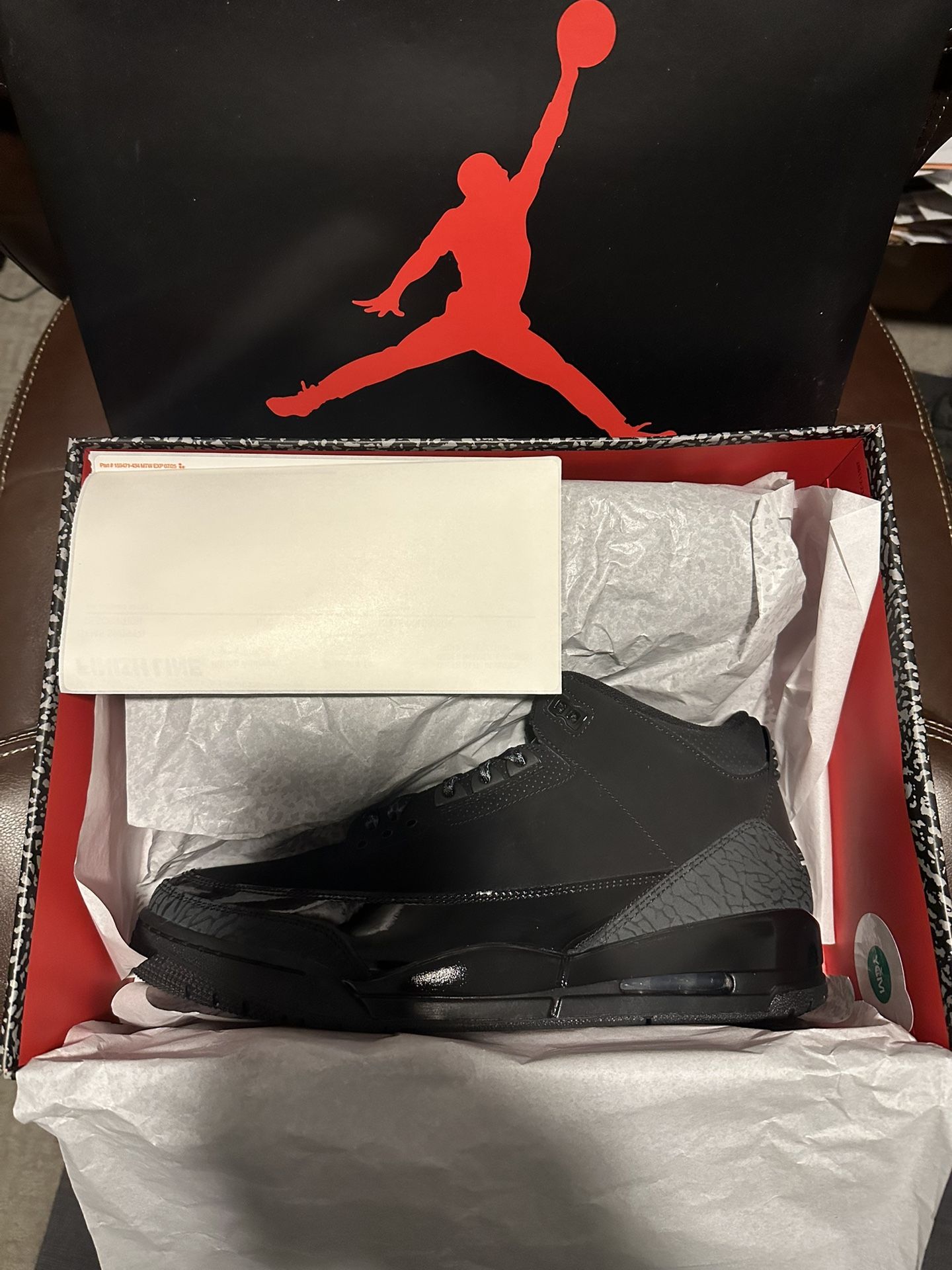 Jordan 3 Retro Black Cat 2025 Dead stock