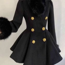 Women’s Clothing & Accessories 