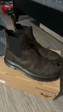Dr martens Chelsea boots
