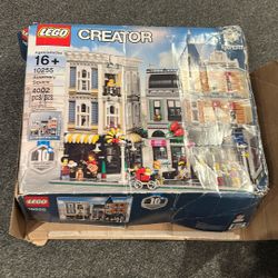 Lego Creator 10255 Creator 10th Anniversary 