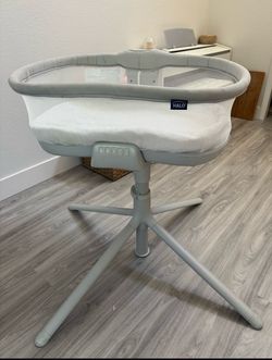 HALO BassiNest Swivel Sleeper – Dove Gray –