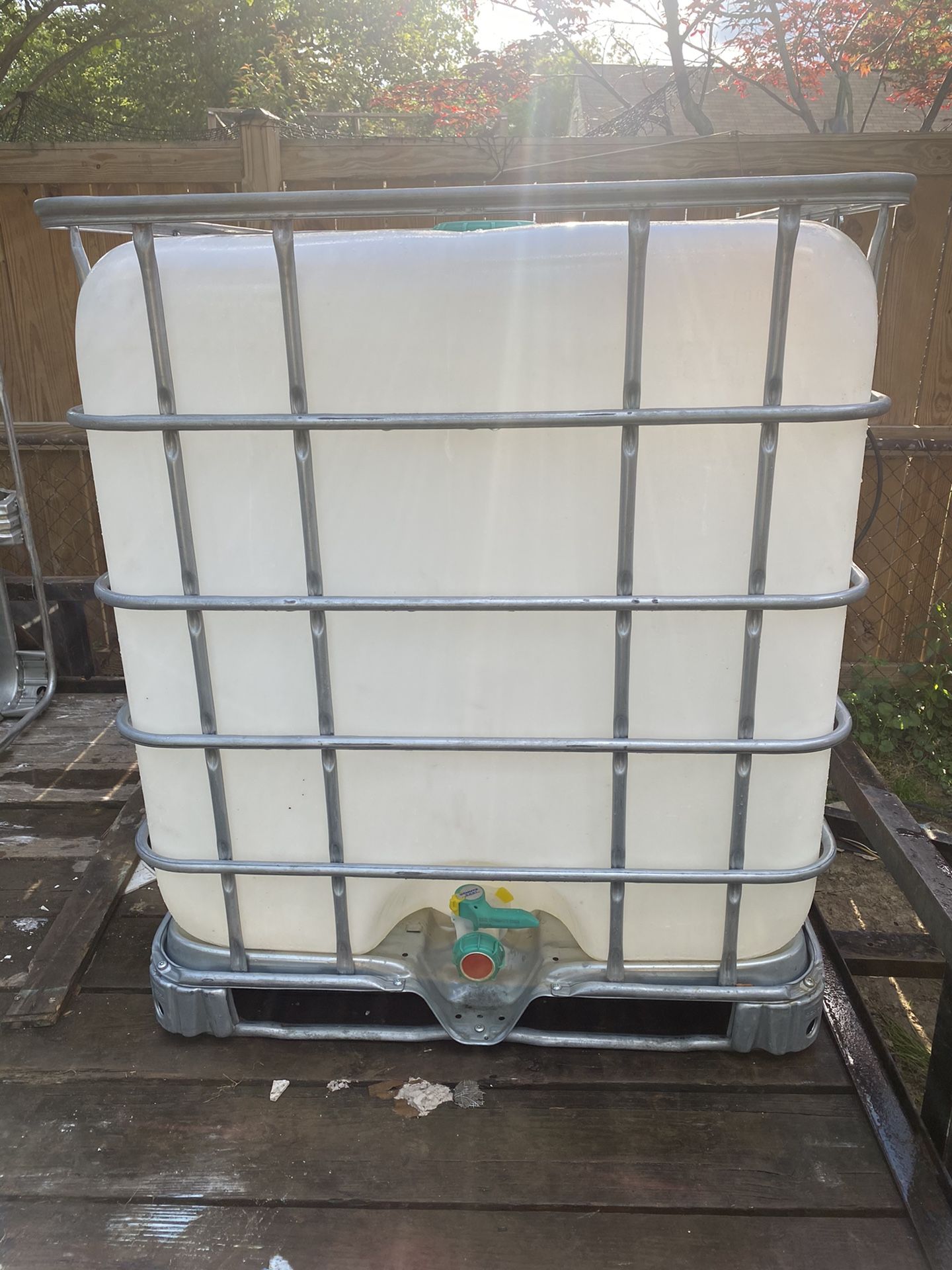 Tote Tanks 275 Gallon
