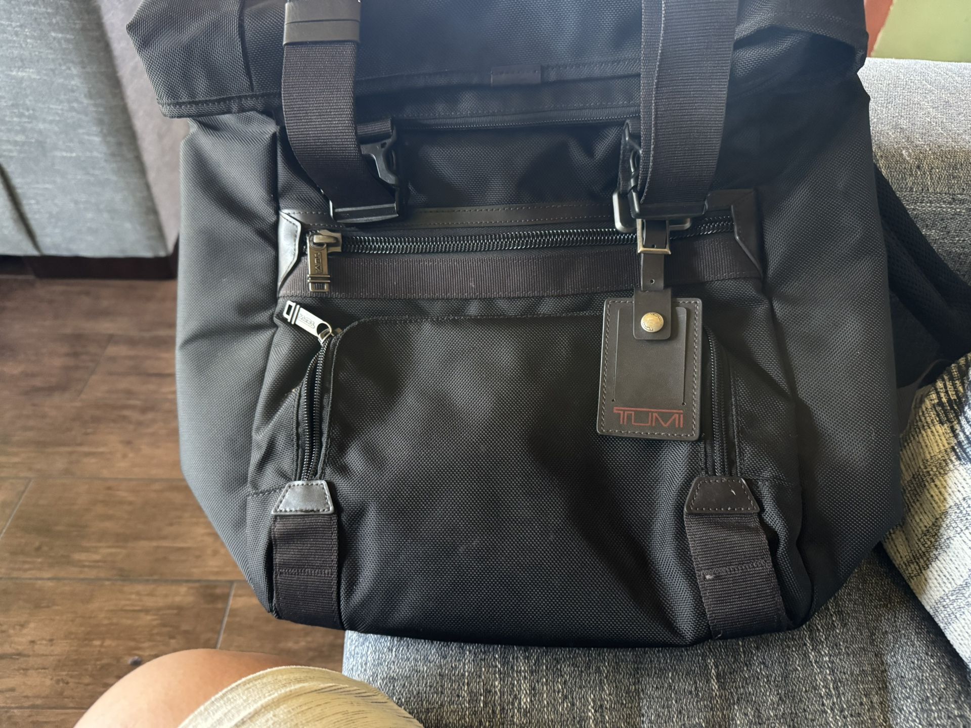 Pre-owned TUMI Alpha Bravo