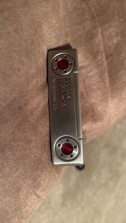 Excellent 34” Scotty Cameron Select Newport 2.5