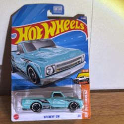 Hot Wheels ‘67 Chevy C10