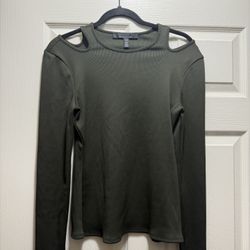 White House Black Market Cut Rib Top/ Blouse(Medium)