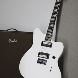 🔥 Fender Jazzmaster®️ Special Edition – White (Like New + Hard Case) 🔥
