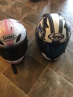 Motorcycle helmets .