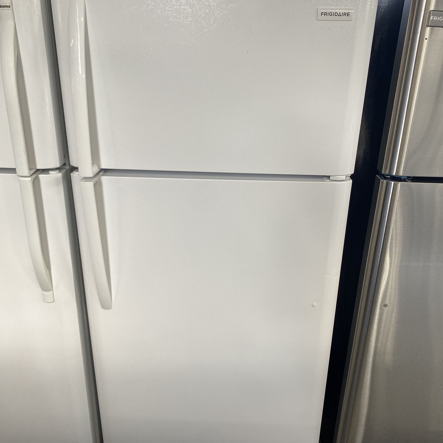 Frigidaire Refrigerator 