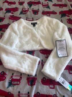 White shoulder jacket