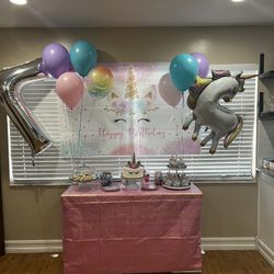 Unicorn theme party supplies￼