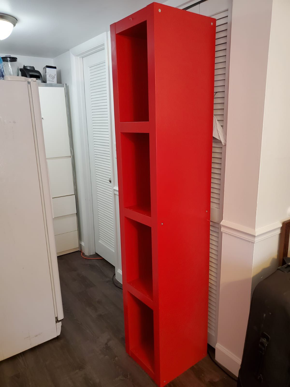 Red Shelve. Great quality!
