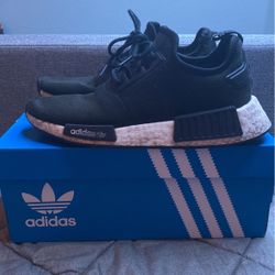 Nmd V1 Black/White Size 6 Men
