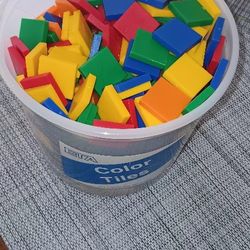 Plastic Color Tiles
