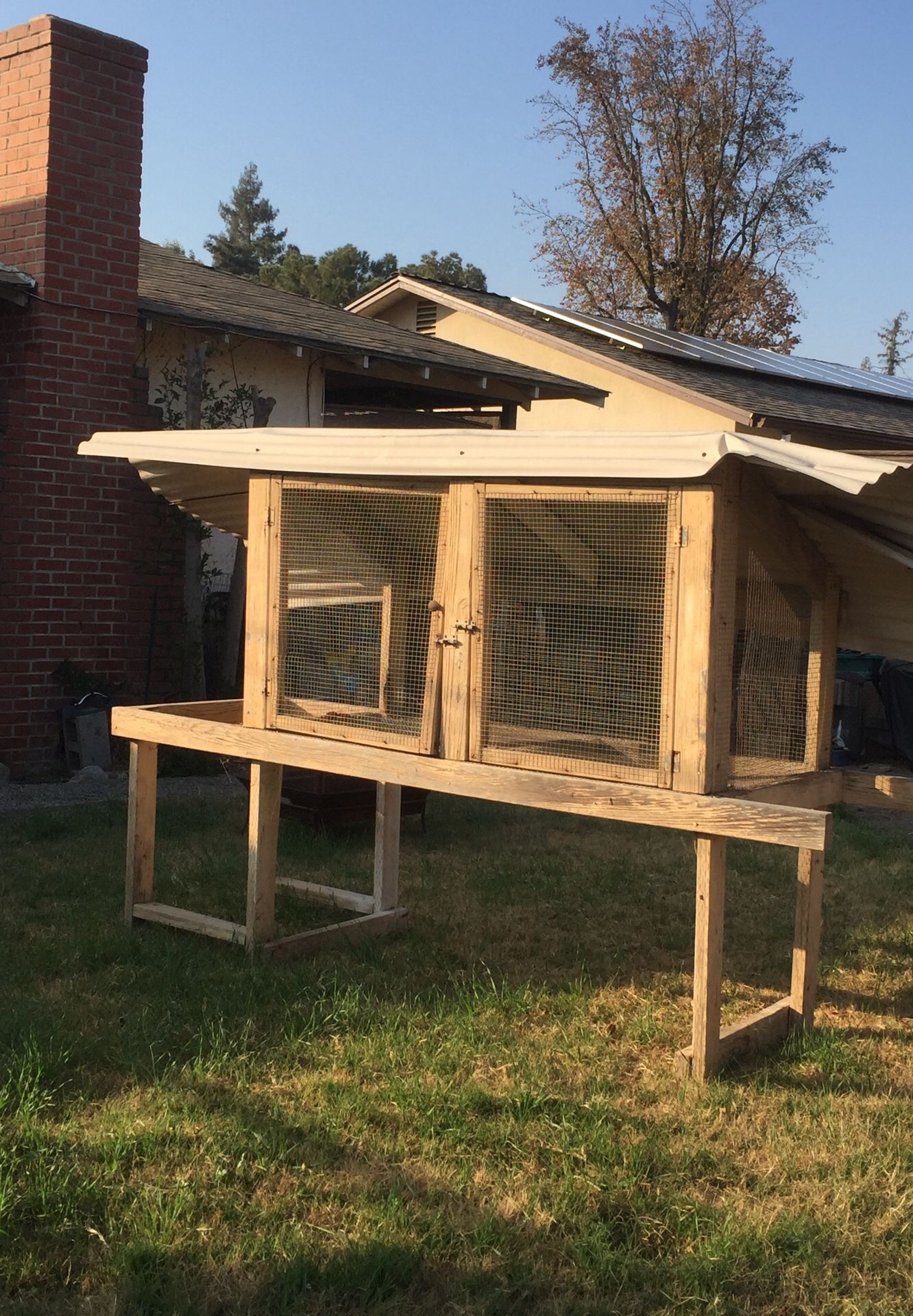 Rabbit hutch or Homing pigeon coop/loft reduced to sell 30 for Sale in Visalia, CA OfferUp