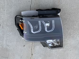 Ford F150 Headlight Assembly 