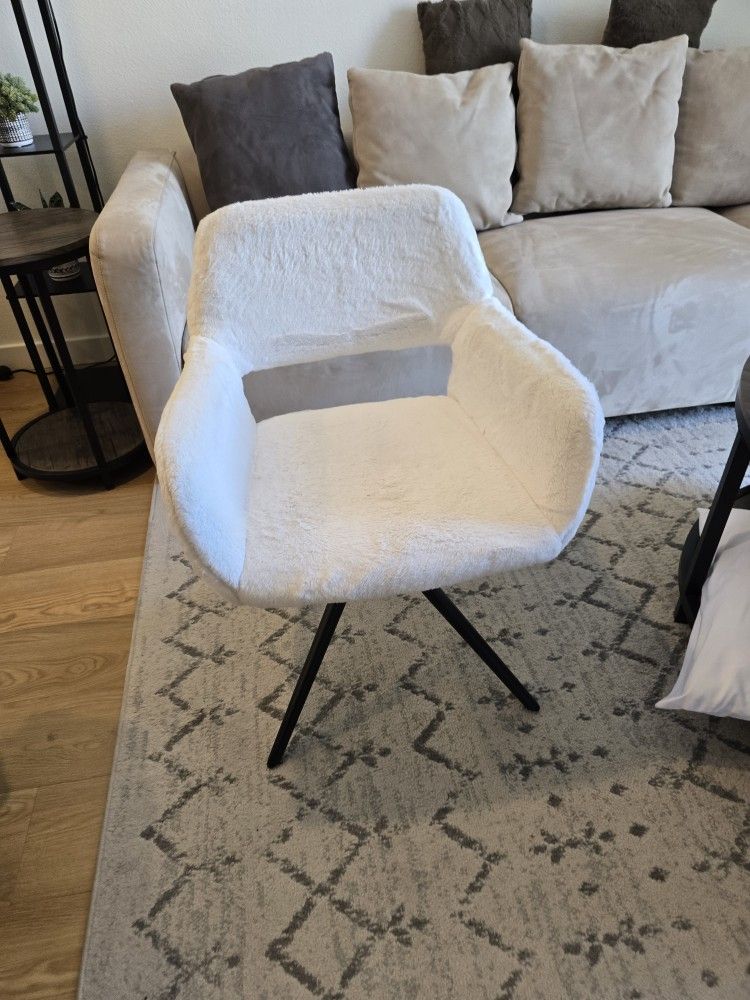 Fluffy Chair