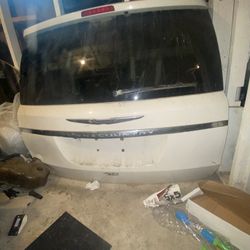 Chrysler 2010 Little Damage 