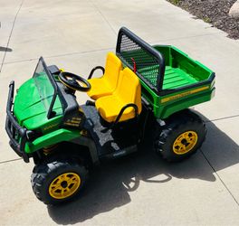 John Deere XUV550 Kids Ride-On Gator – 12V Battery Powered – Great Con