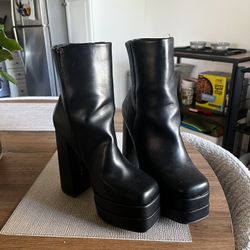 Platform Boots Size 9