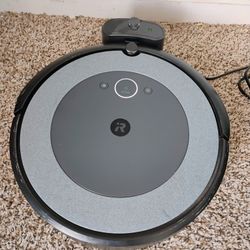 iRobot Roomba i3 Robot Vacuum Cleaner