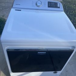 Like New Gas Dyer Maytag 