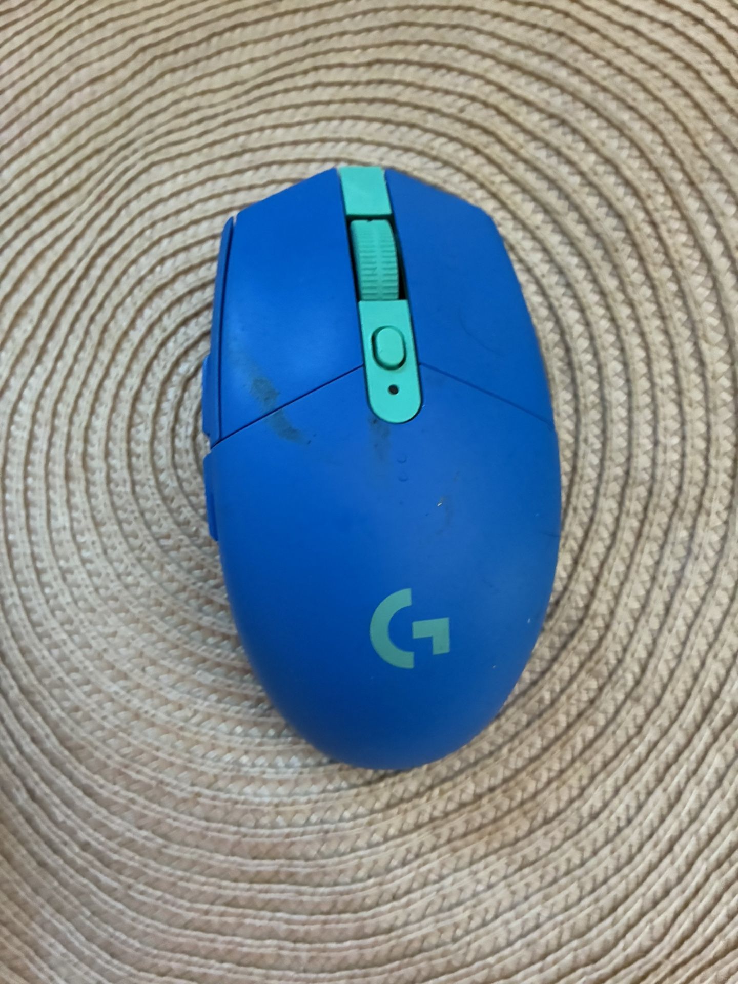 Logitech G305 LIGHTSPEED Wireless Gaming Mouse Blue