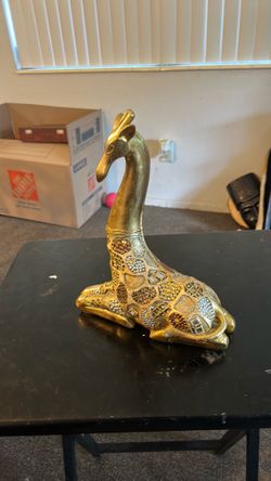 Vintage Brass Sitting Giraffe Sculpture 10.5" Animal Figure Mid Century Korea
