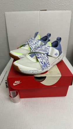 Nike Flex Advance SE 'Mushroom'