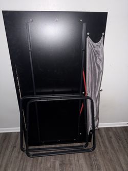 GAMING DESK/TABLE