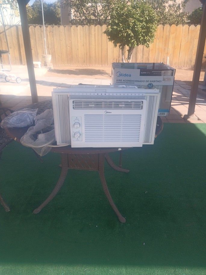 Midea Room Air Conditioner