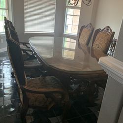 Table With Glass Top With 6 Chairs 