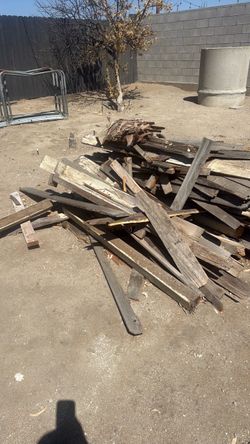 Free Wood pickets