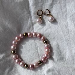 Pink Freshwater Pearl Bracelet and Earrings Set – Pearls
