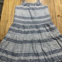 Girls GAP Small 6-7 Gray Striped Sundress