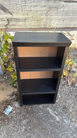 4Ft book shelves