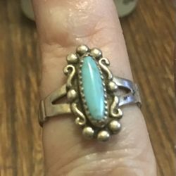 Vintage turquoise sterling western style ring size 6