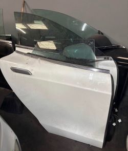 2013-2018 Model S Tesla Doors Available!