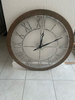 Modern clock